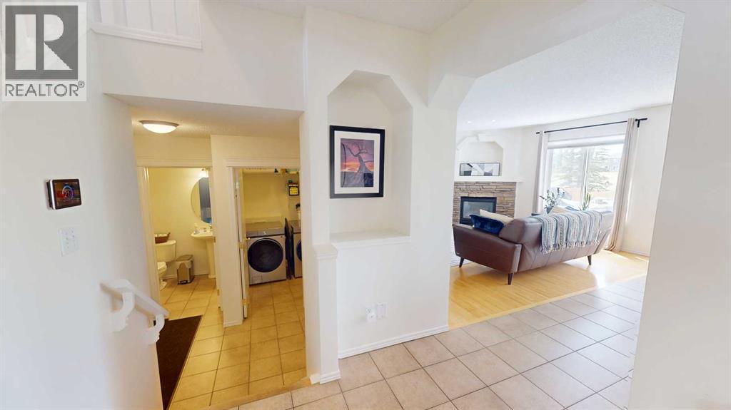 11 Chapala Way SE