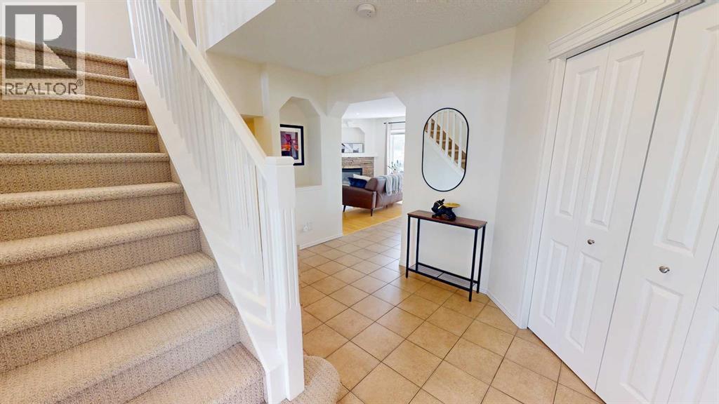 11 Chapala Way SE