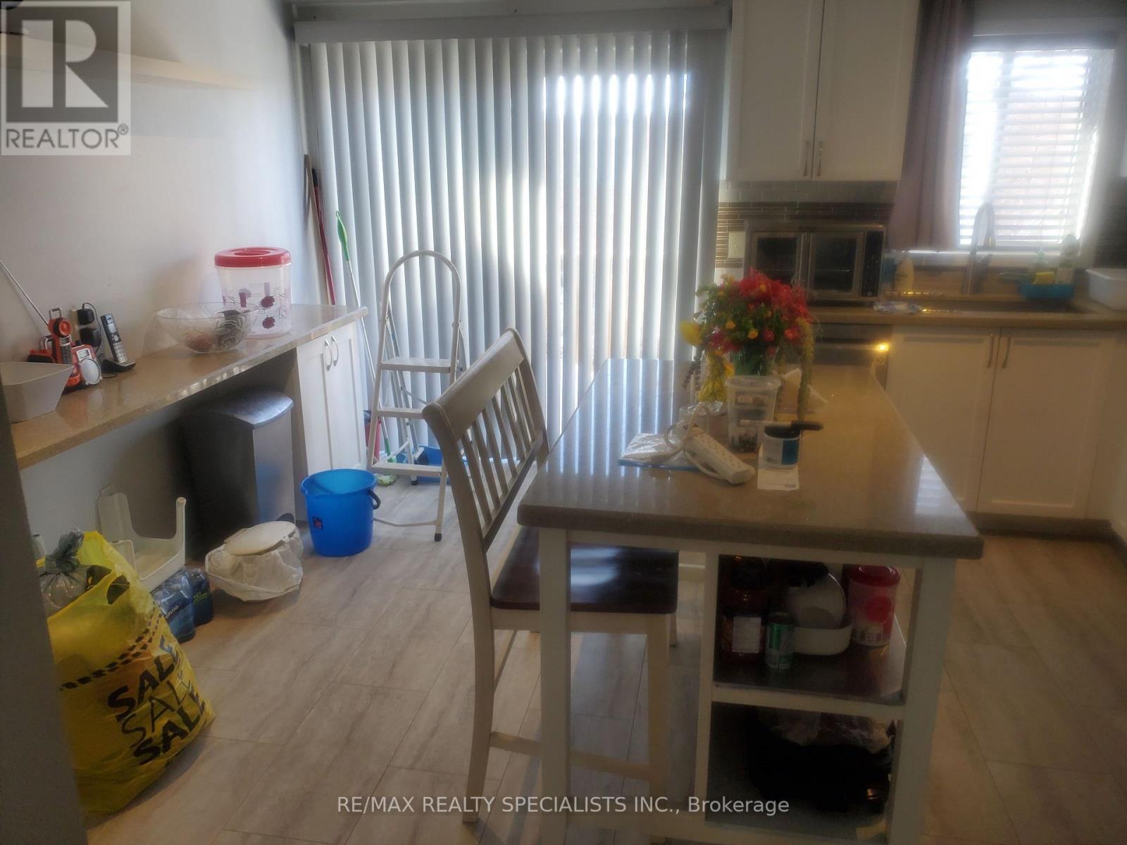 62 - 50 STRATHAVEN DRIVE