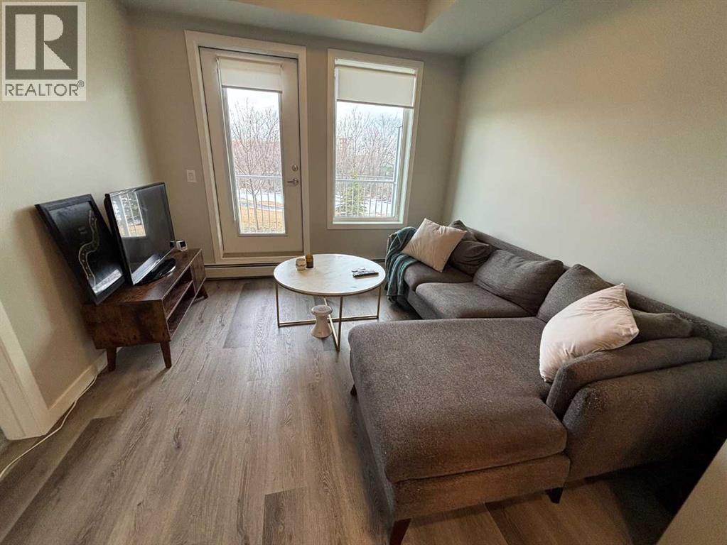 129, 1605 17 Street SE