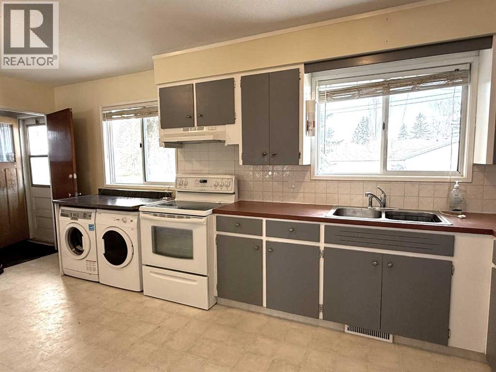 37 Arbour Crescent SE