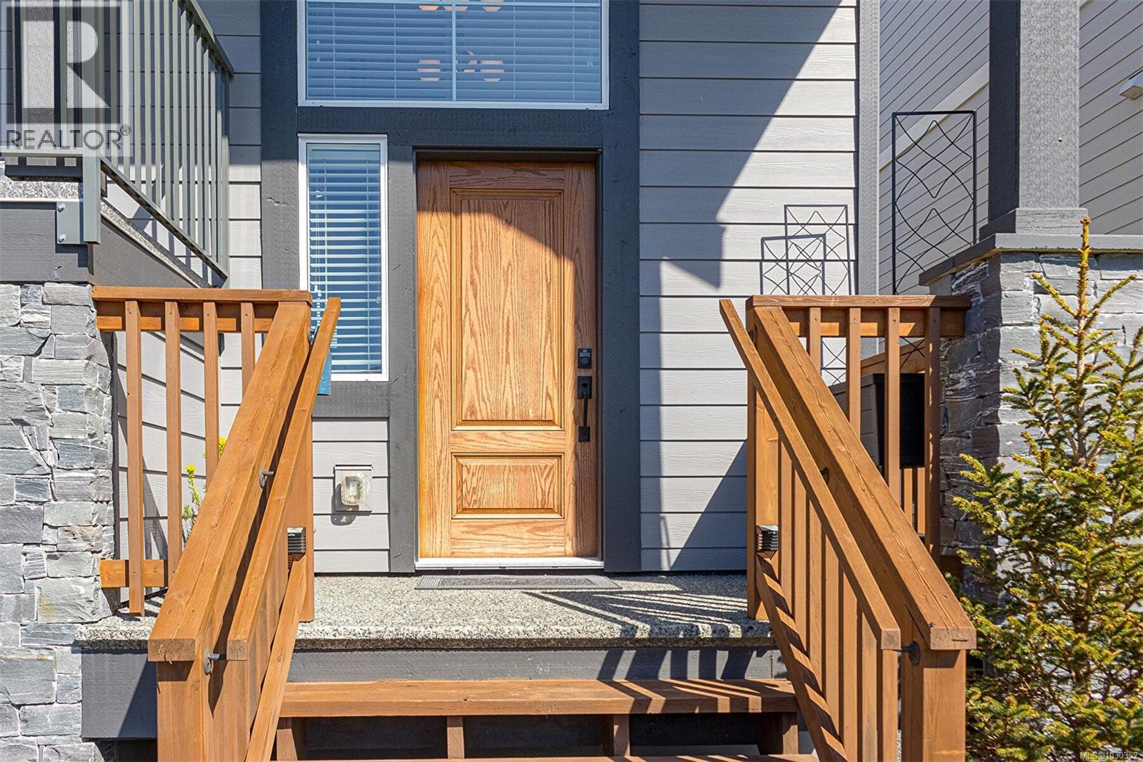 1153 Smokehouse Cres