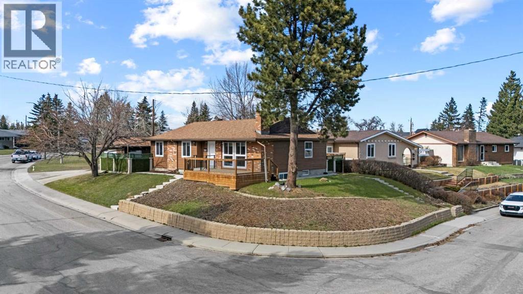 304 Huntbourne Hill NE