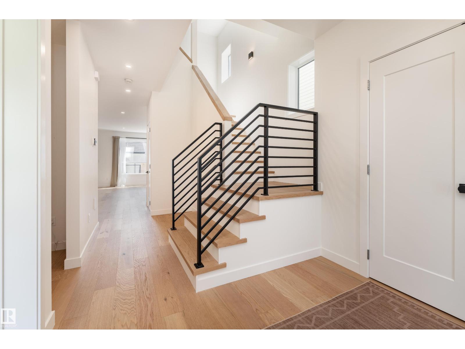 9137 84 AV NW NW
