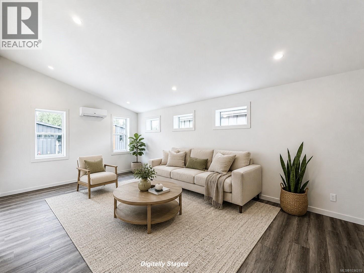 34 3025 Royston Rd