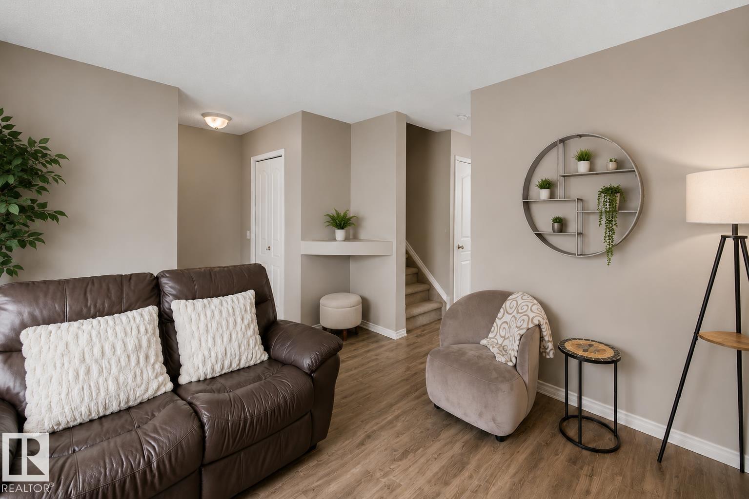 16114 43 ST NW