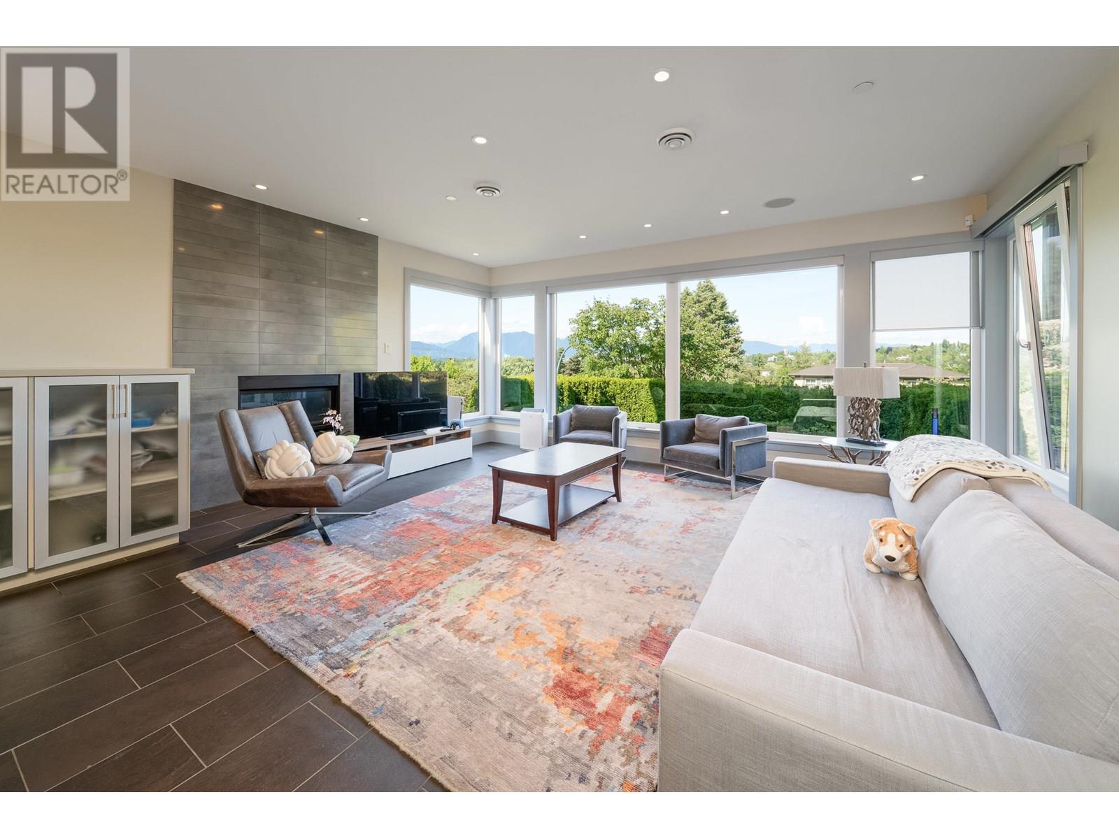 4371 PUGET DRIVE