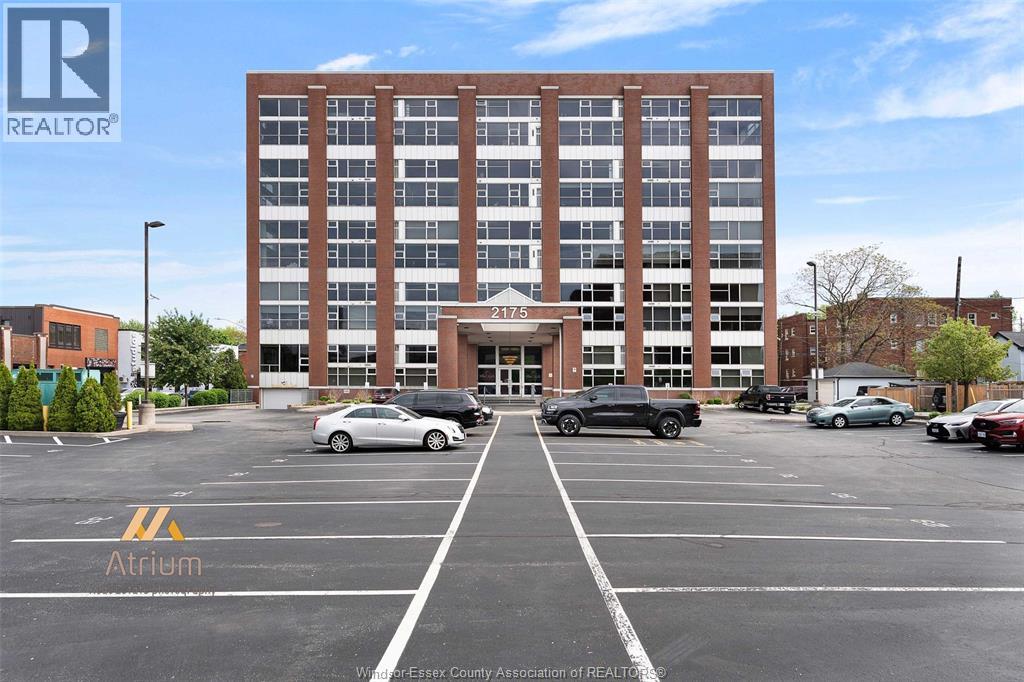 2175 WYANDOTTE STREET East Unit# 505