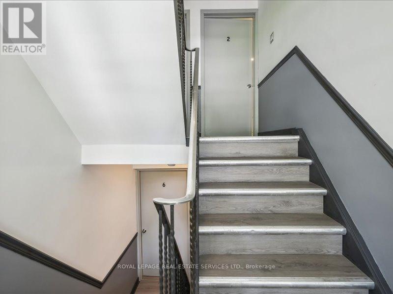 18 THIRTY THIRD STREET