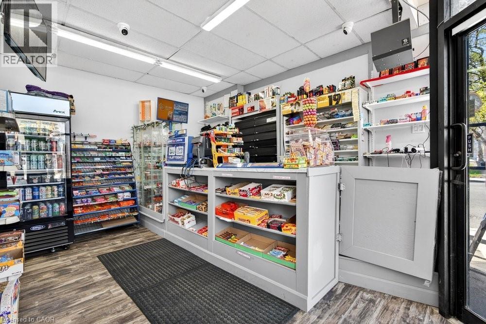 675-681 BARTON Street E
