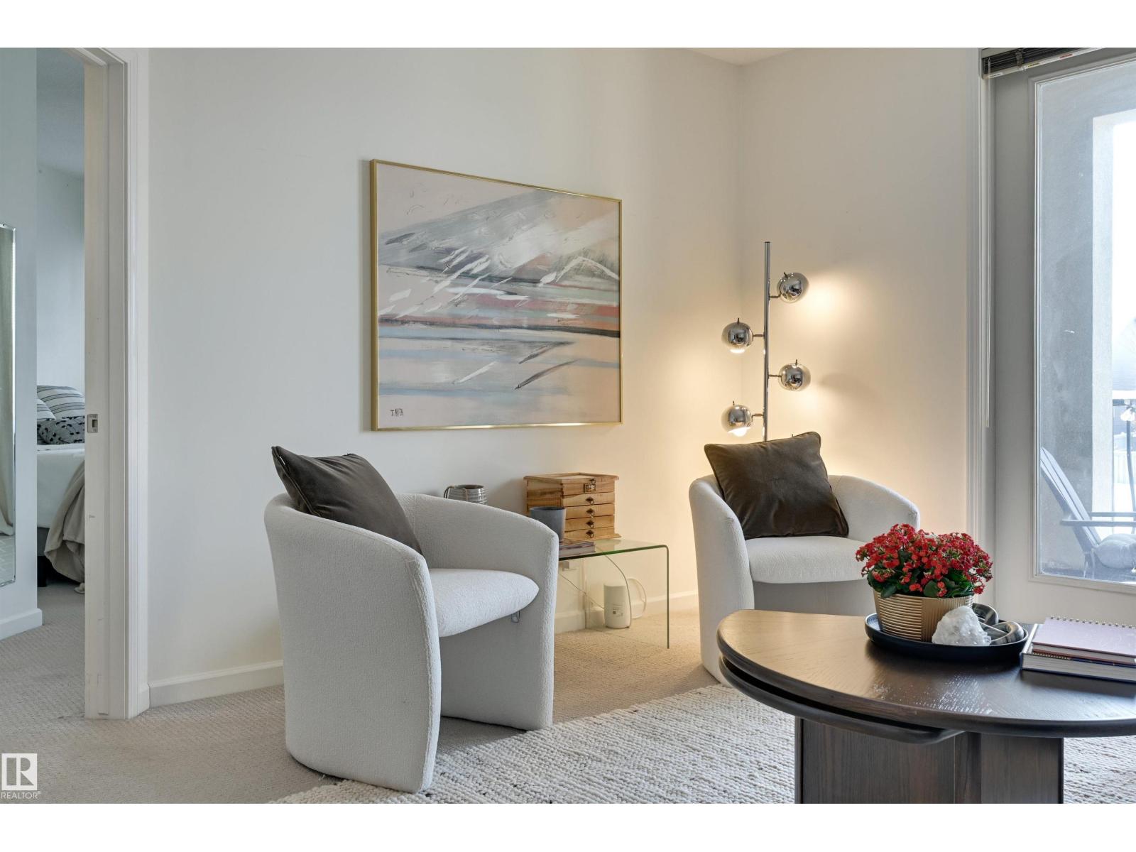 #221 6083 Maynard WY NW