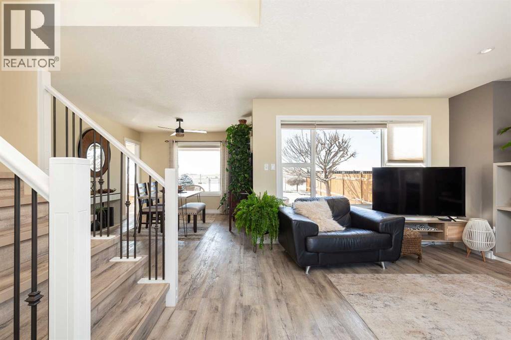 80 Canyon Boulevard W