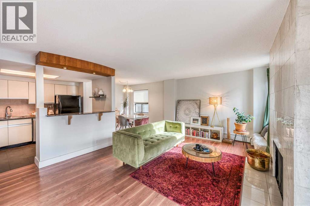 305, 626 24 Avenue SW