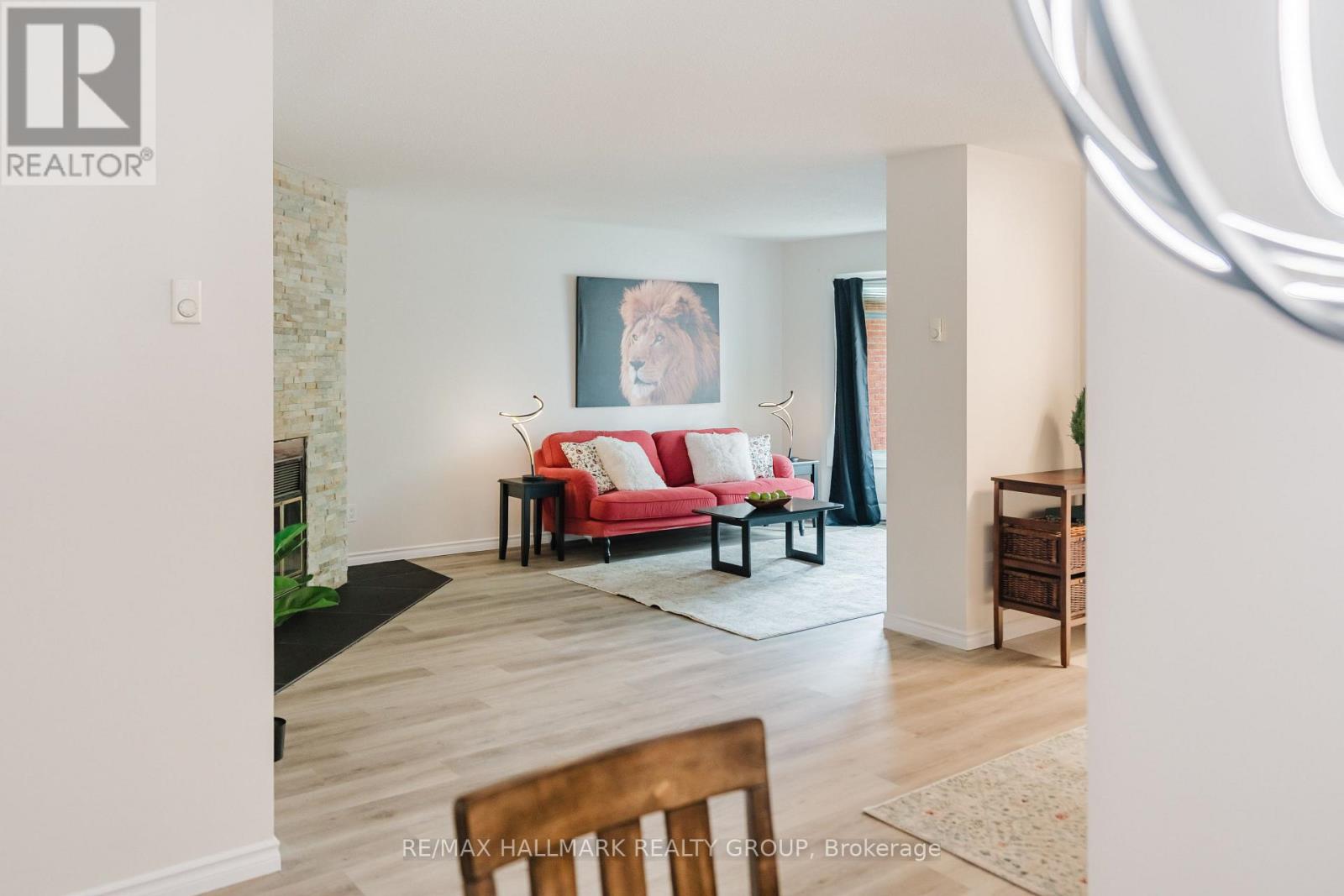 6 - 228 HARRIOT PRIVATE