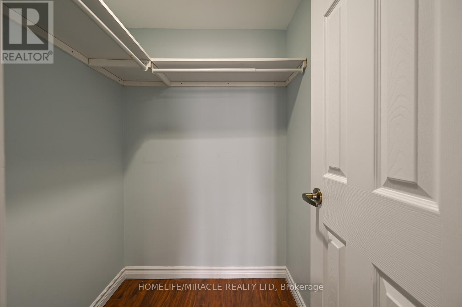 2220 - 700 HUMBERWOOD BOULEVARD