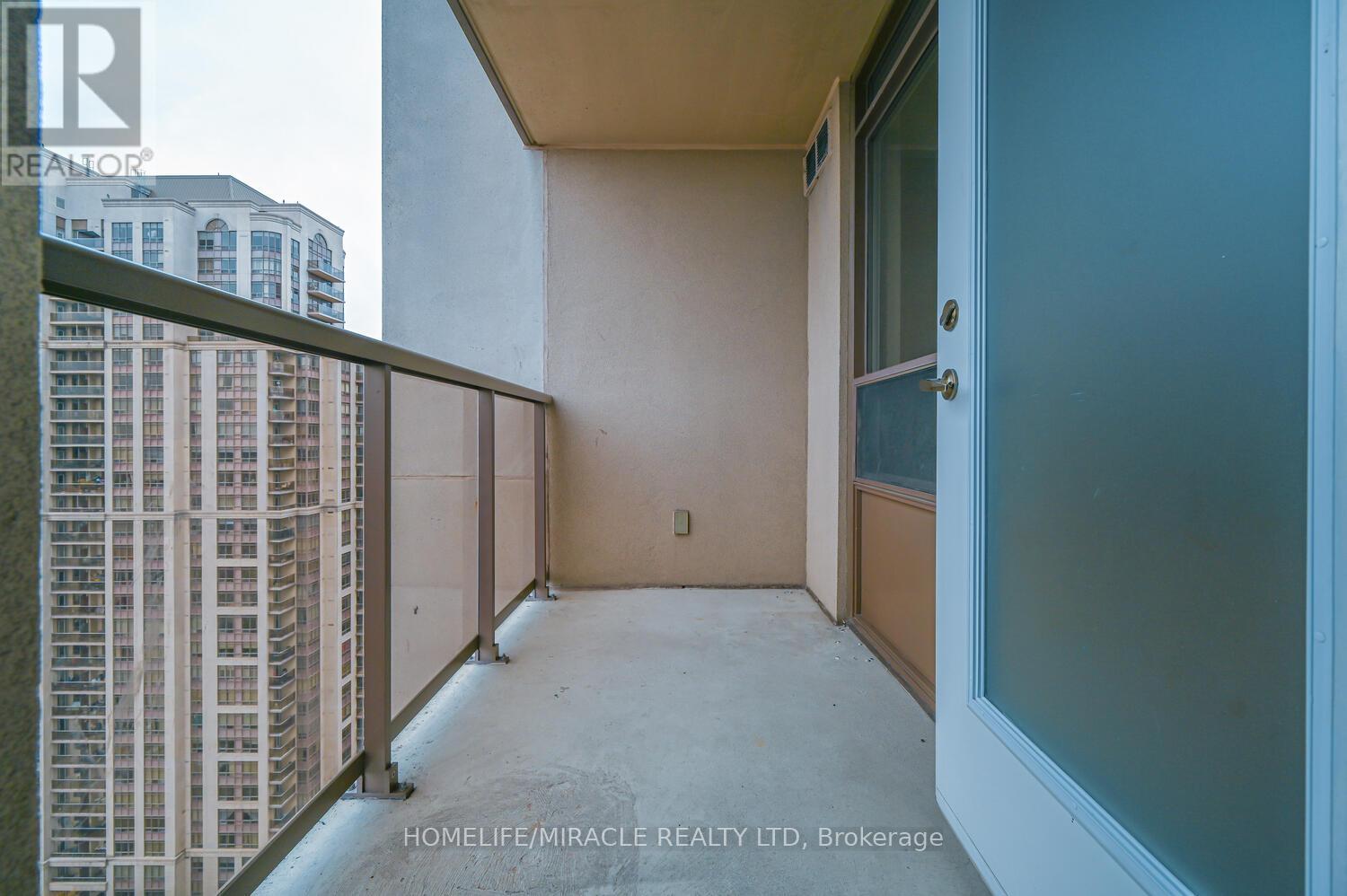 2220 - 700 HUMBERWOOD BOULEVARD