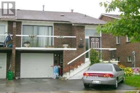 52 SIMMONS BOULEVARD Brampton (Madoc) ON L6V3V6