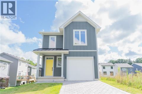 62 JULIE Crescent London ON N5X3X4