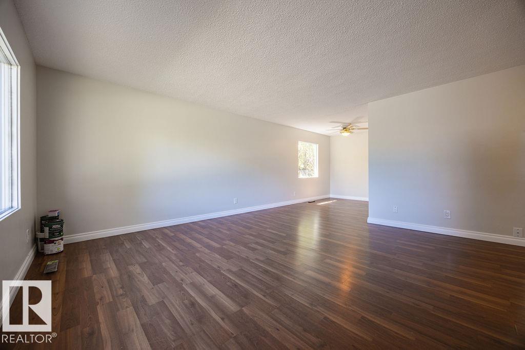 8714 164 ST NW