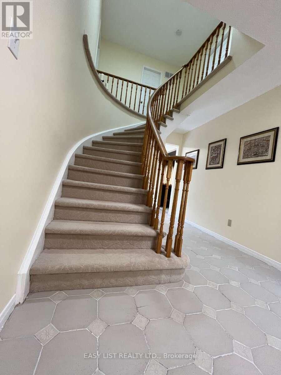 102 BURWELL CRESCENT