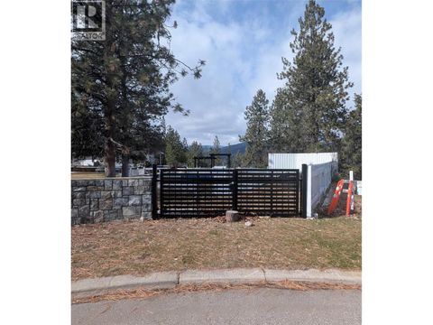 156 EVERGREEN Crescent Penticton BC V2A7Y5