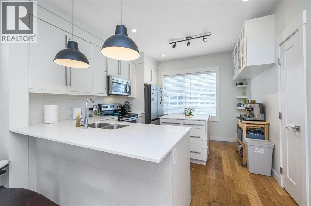 59, 111 Rainbow Falls Gate