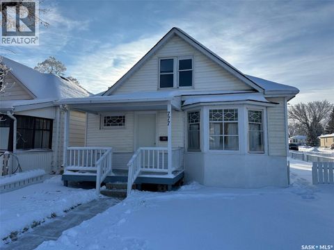 777 Coteau STREET W Moose Jaw SK S6H5E7