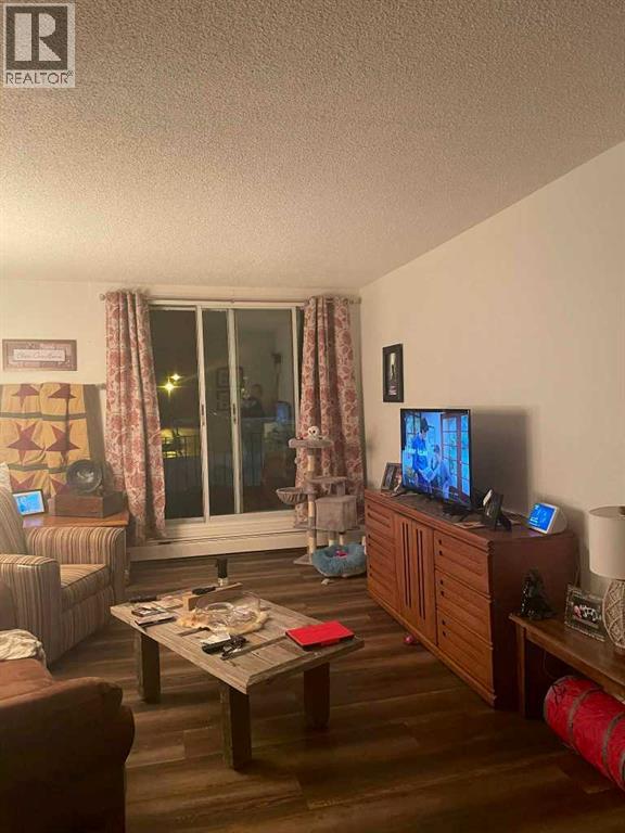 H201, 2004 13 Avenue