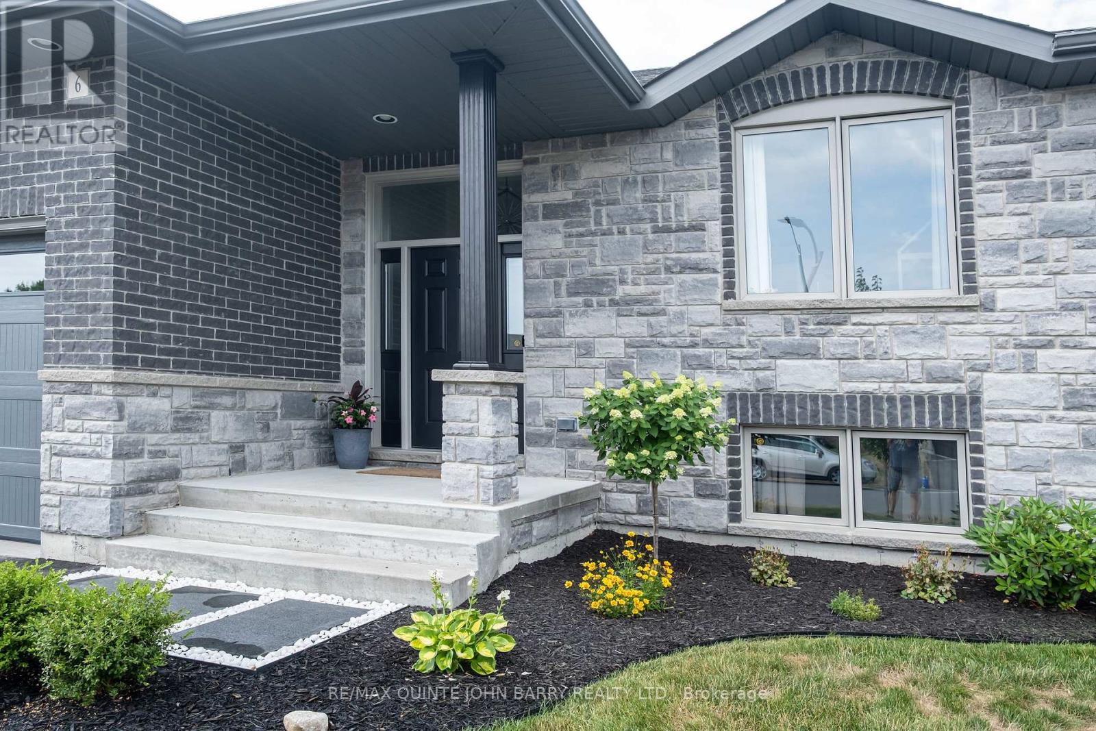 6 LIBERTY CRESCENT