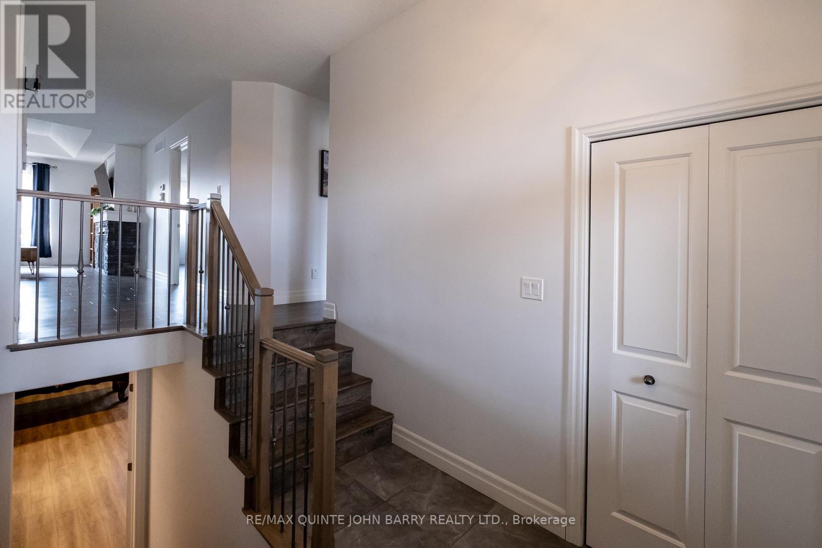 6 LIBERTY CRESCENT