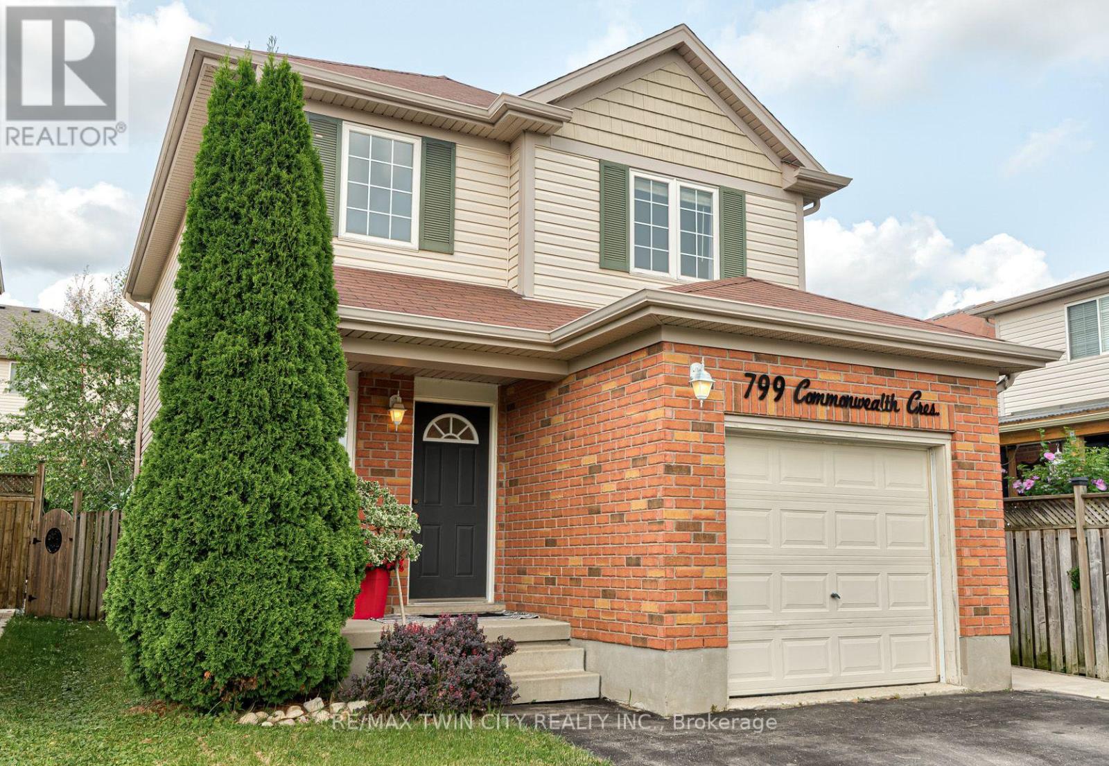 799 COMMONWEALTH CRESCENT
