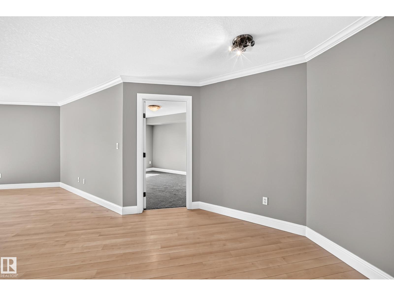 #202 14608 125 ST NW