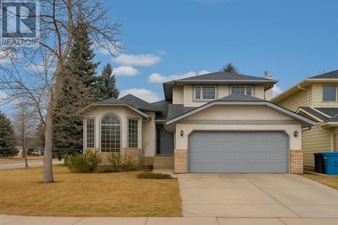 37 Evergreen Terrace SW Calgary AB T2Y2V9