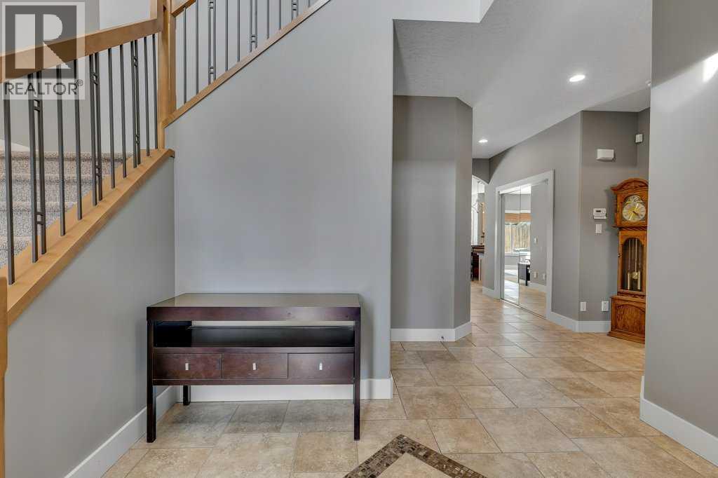 319 Valley Crest Court NW