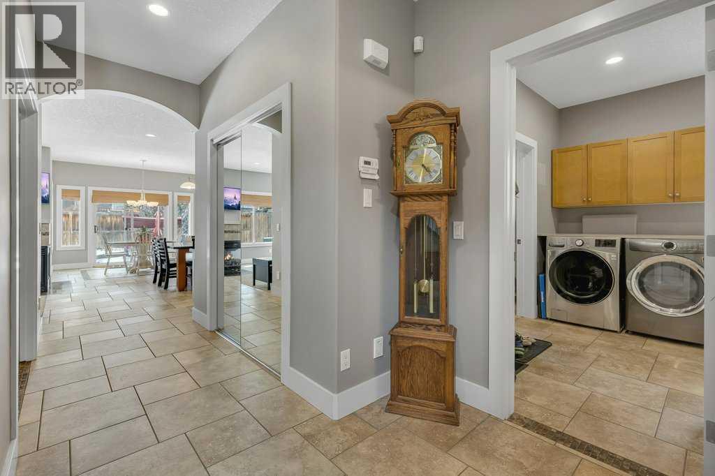 319 Valley Crest Court NW