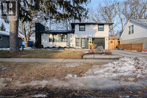 234 GRAND Street Brantford ON N3R4C4