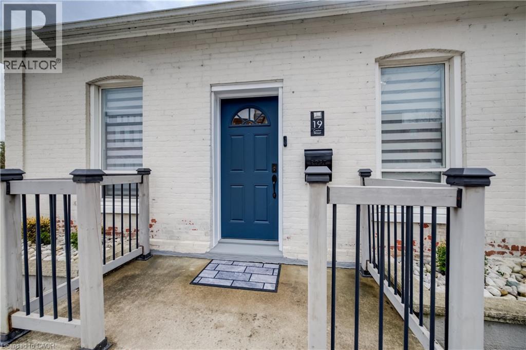 19 CEDAR Street