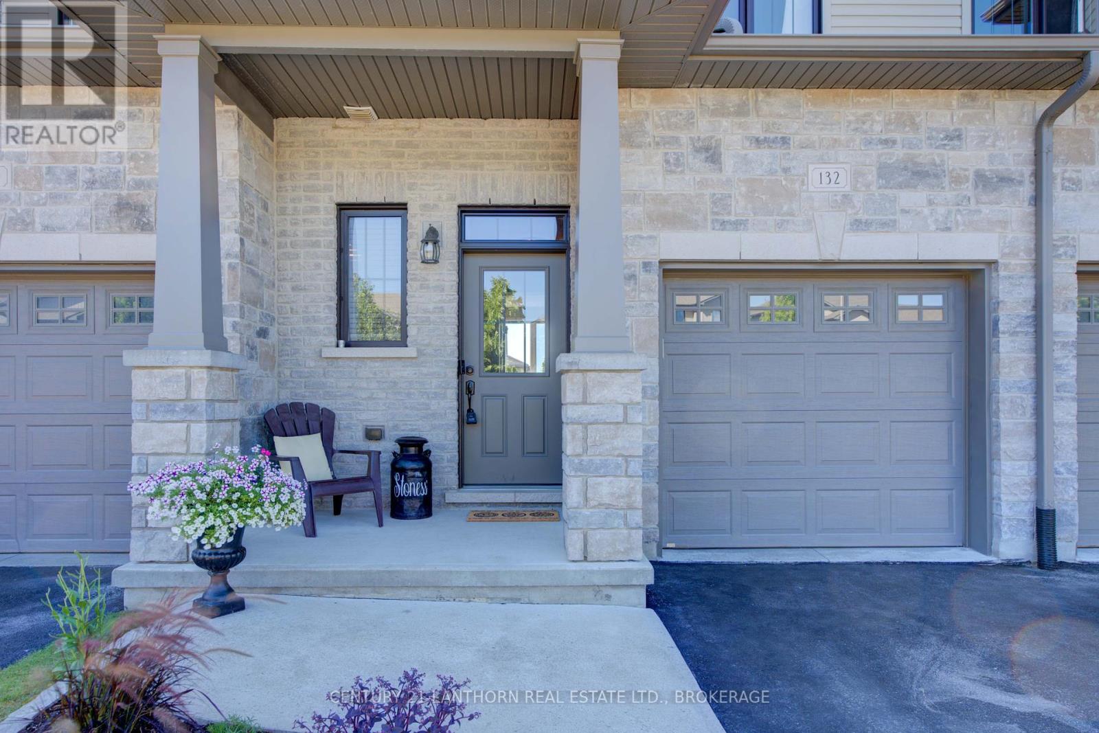 132 SIMURDA COURT