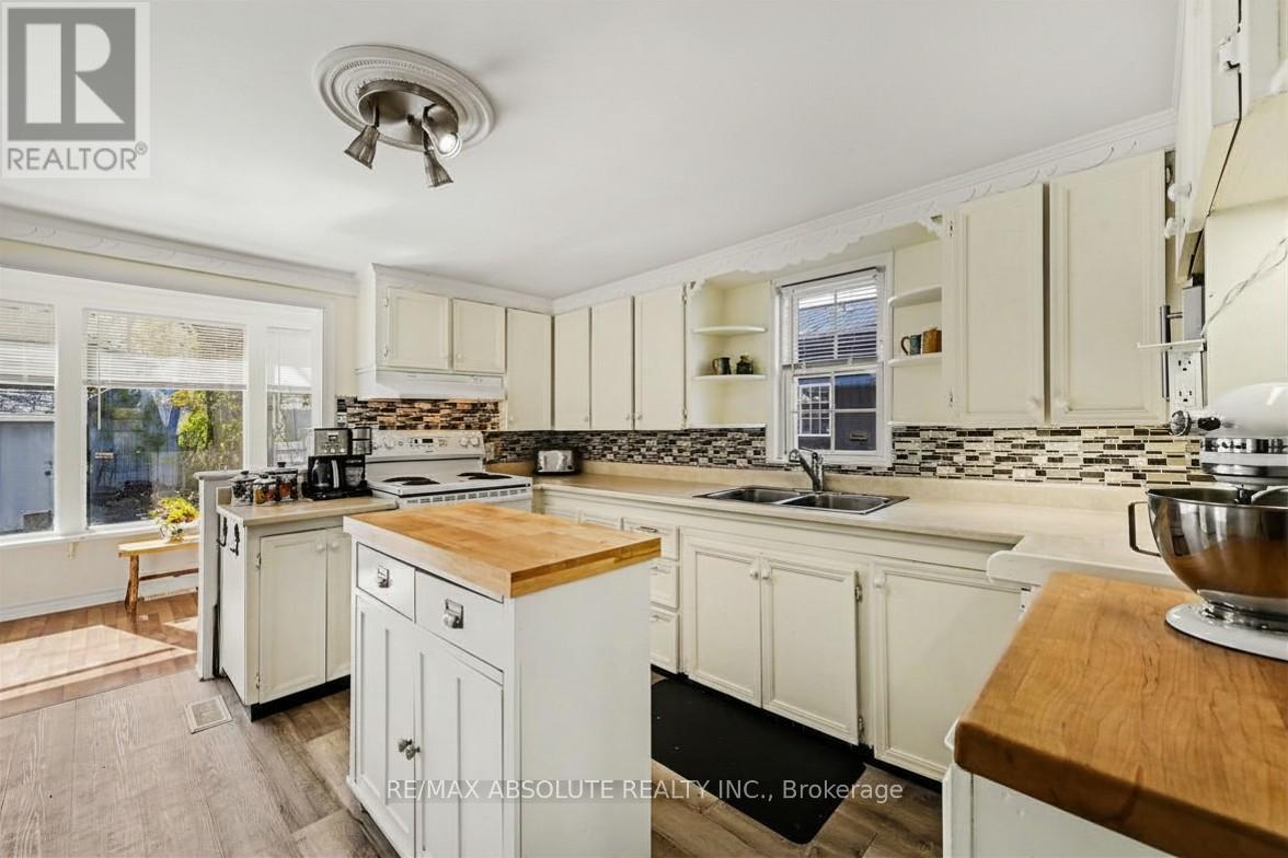 61 TIERNEY STREET N
