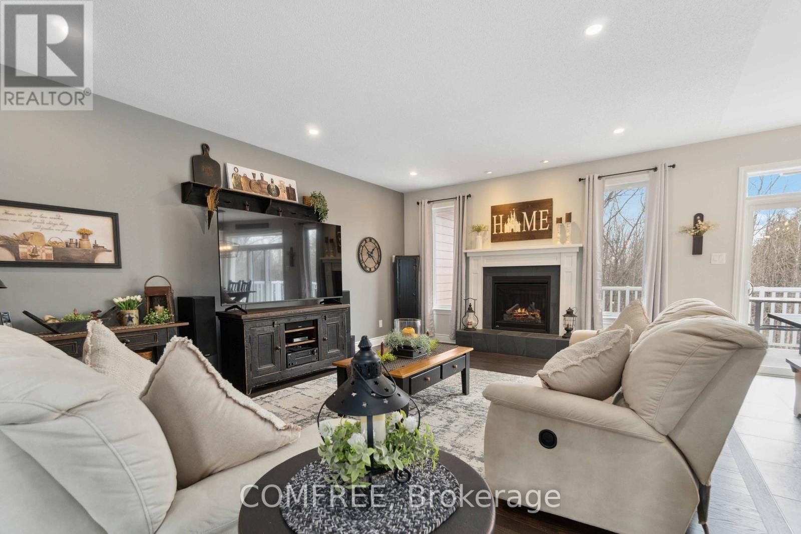 202 DENISE CRESCENT