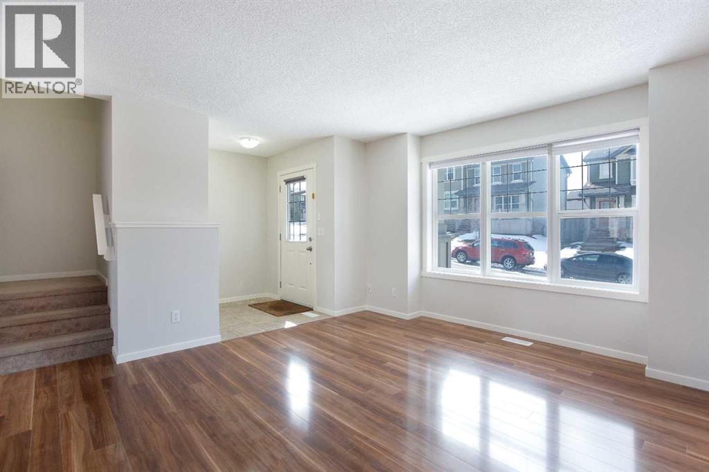 160 Panamount Way NW