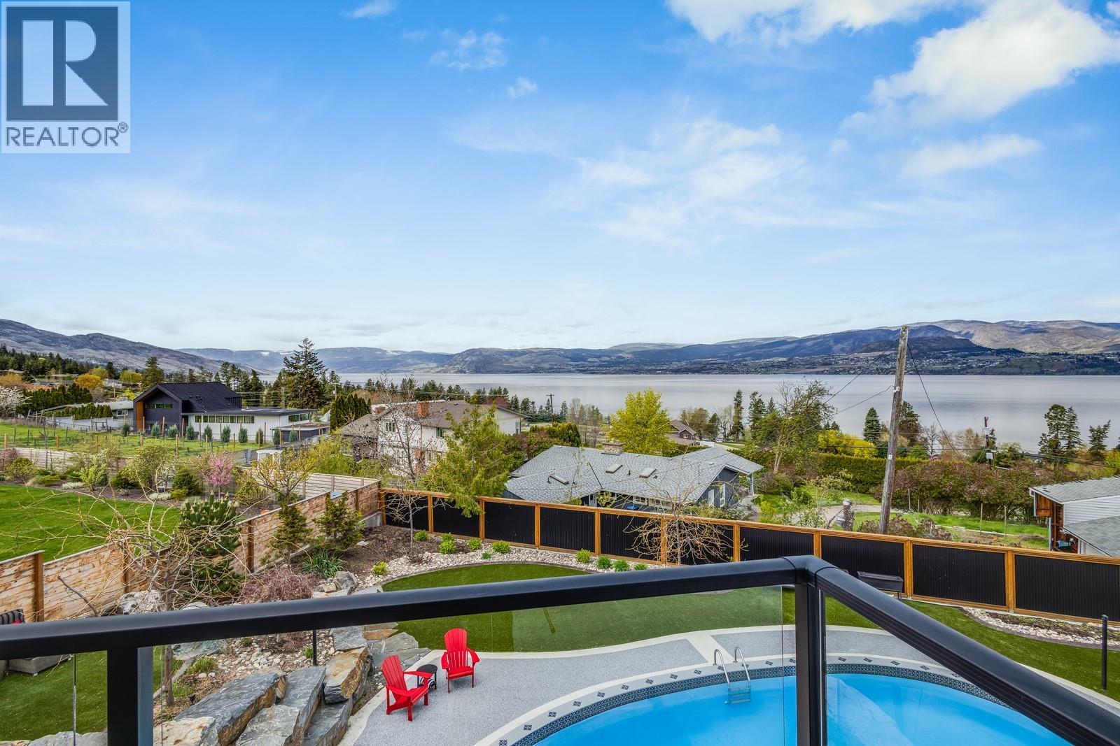 4812 Lakeshore Place