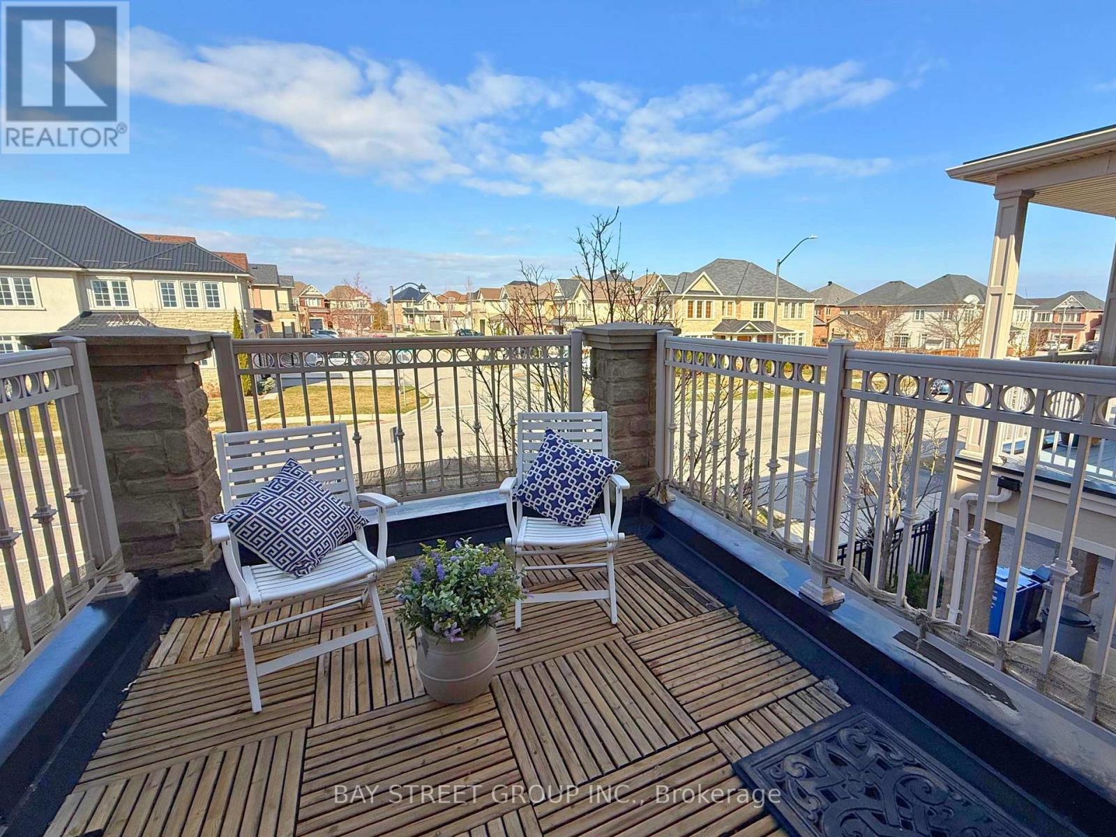 2564 GRAND OAK TRAIL