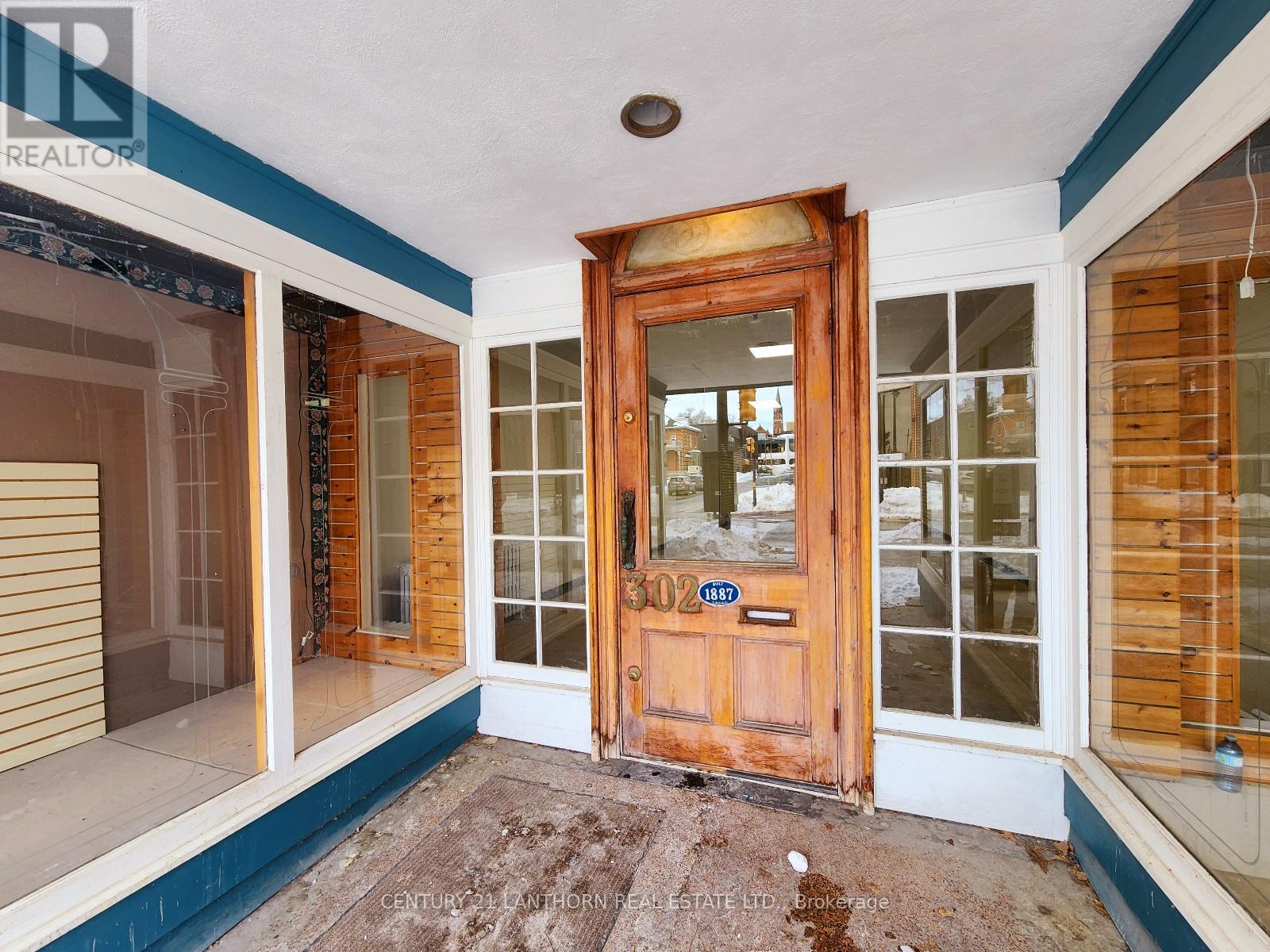 302 FRONT STREET