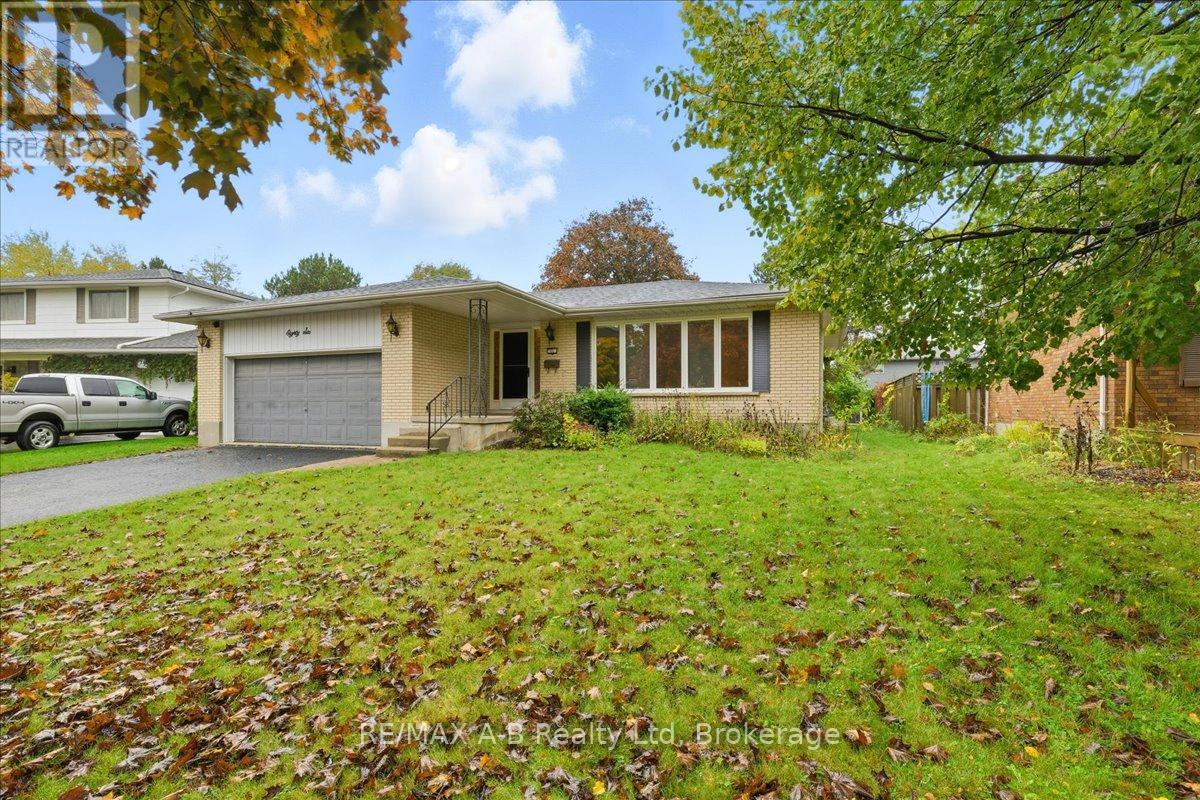 86 WINDEMERE CRESCENT