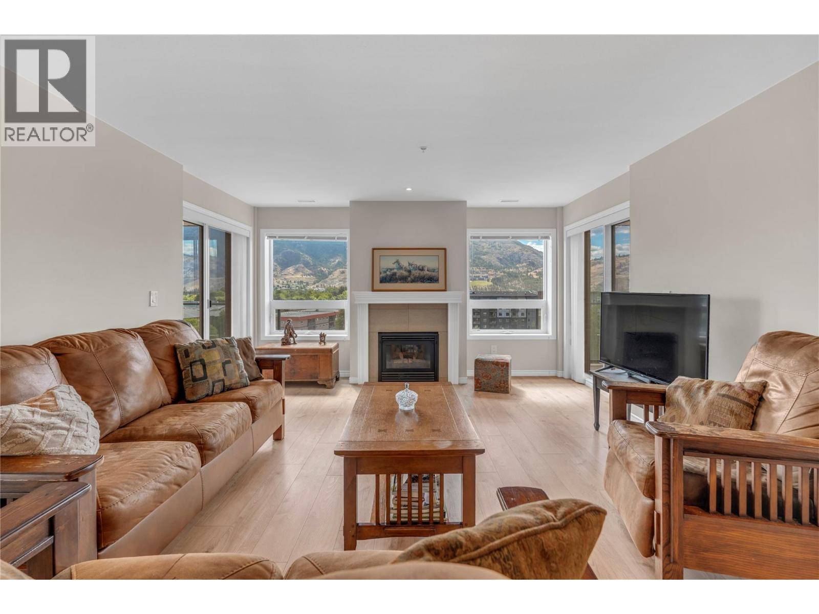 3346 SKAHA LAKE Road Unit# 804