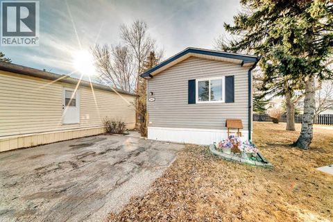 360 Burroughs Circle NE Calgary AB T1Y6K3