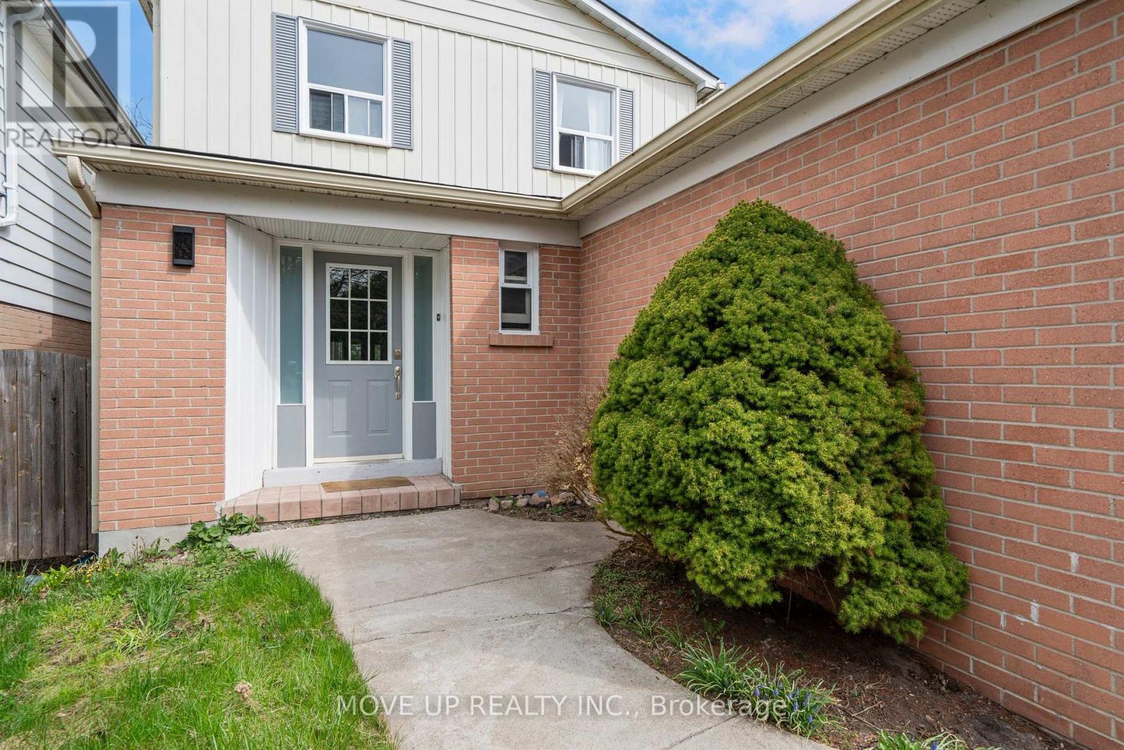 785 PAM CRESCENT