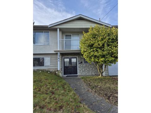 1341 PARKER STREET White Rock BC V4B4S4