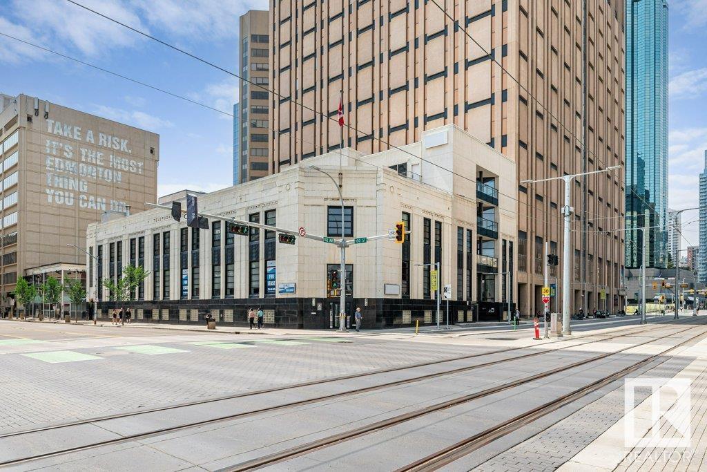 #203 10009 102 AV NW